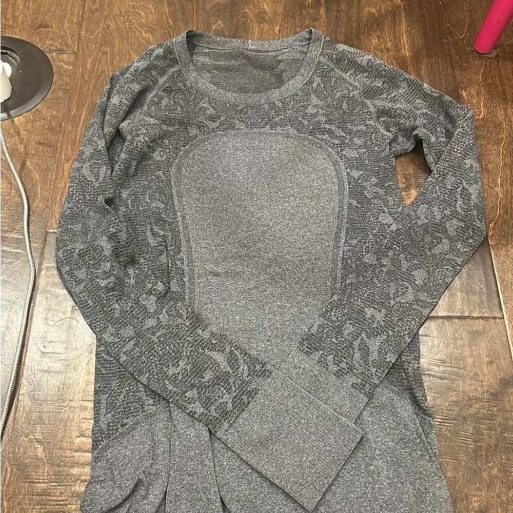 Vintage Lululemon Swiftly Tech
